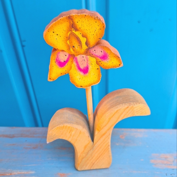 Wooden Flower Artist Made Sculpture Iris Orchid Handpainted Wood Floral Decor - Picture 13 of 17